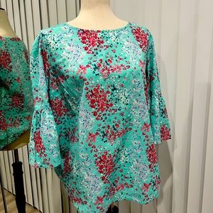 Cute teal flowers NWT new shirt from Time and Thru size L (12-14)